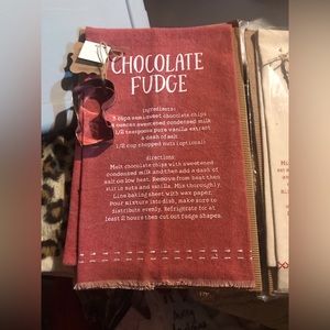 Mud pie Christmas kitchen towel